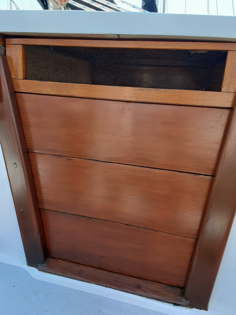 Hatch Top Screen